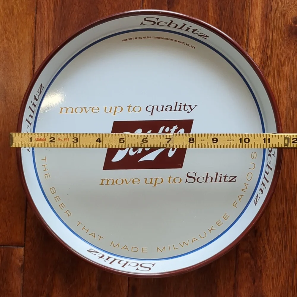Vintage 1958 Schlitz beer metal 12" serving tray - Picture 8 of 9